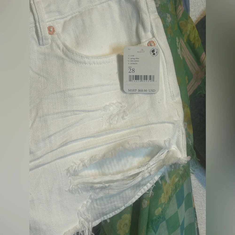 NWT Free People We the Free denim shorts size 28